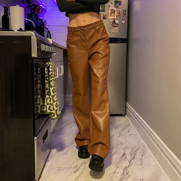 Aritzia Wilfred Pants - Picture 1 of 8